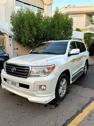 Toyota Land Cruiser GXR 2014 GCC Specs - Pristine Condition