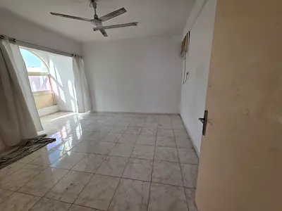 Wow!bis size 2bhk with open view big close balcony// Near to jubail bus stop