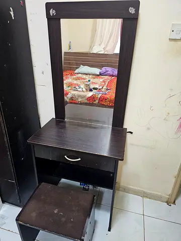 Home Box dark brown vanity set