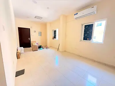 LAVISH VERY BIG SIZE STUDIO CLOSE KITCHEN IN MUWAILEH