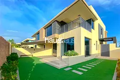 Central Location | Corner | Greenbelt