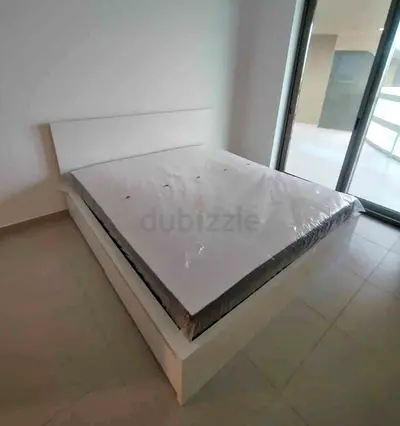 IKEA malam queen‑size bed (160 × 200 cm) with 2 storage drawers underneath and an IKEA mattress ✨