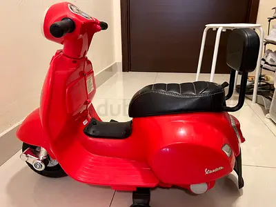 Vespa scooter for kids
