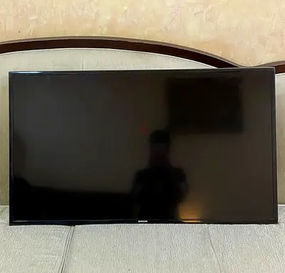 Samsung 46 inches lcd hd tv