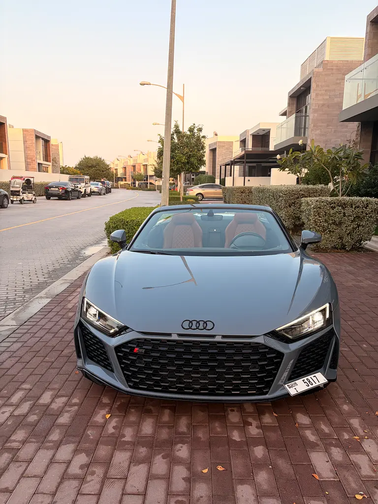 Audi R8 2023 — photo 1 of 13