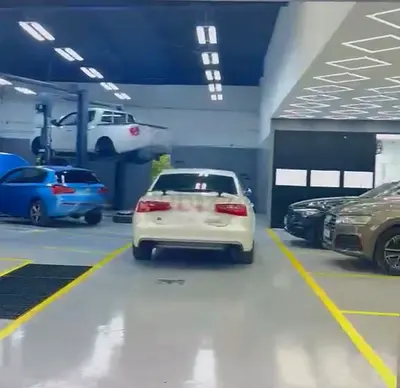 AUTOMOBILE WORKSHOP FOR SALE