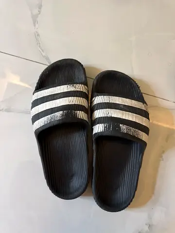 Adidas adilette size 9 UK