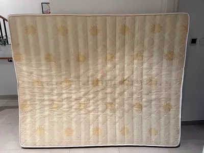 Queen Size Medical Mattress