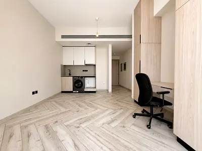 Good Finishing | Ready to Move | 6 Cheques