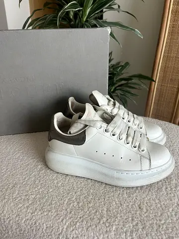 Alexander McQueen white sneakers size 34 - preowned