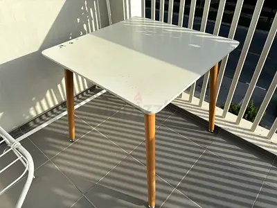 Dinning table for 2 to 4 person