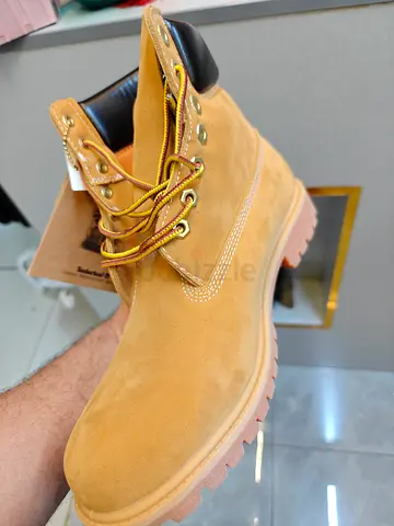 Men shoe