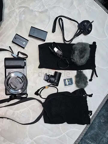 Sony ZVE10  Mirrorless Camera  With All original Accessories