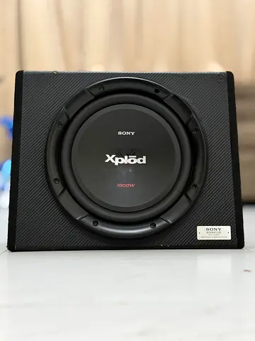 SONY XPLOD BOXNW1200 1800W 12” 4 ohm SUBWOOFER WITH CUSTOM SEALED ENCLOSURE FOR SALE