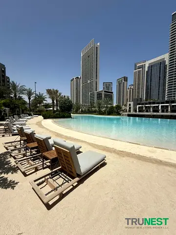 Beachfront 1BR | Furnished | Pool & Skyline Views