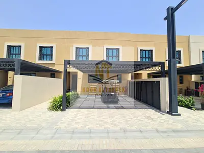 بدون عمولة تاون هاوس للبيع في مدينه الشارقه المستدامة تملك حر جميع الجنسيات جاهزة للسكن  3غرف منهم غرفة ماستر  وغرفة خادمة ماستر  وغرفة غسيل  توتل الح
