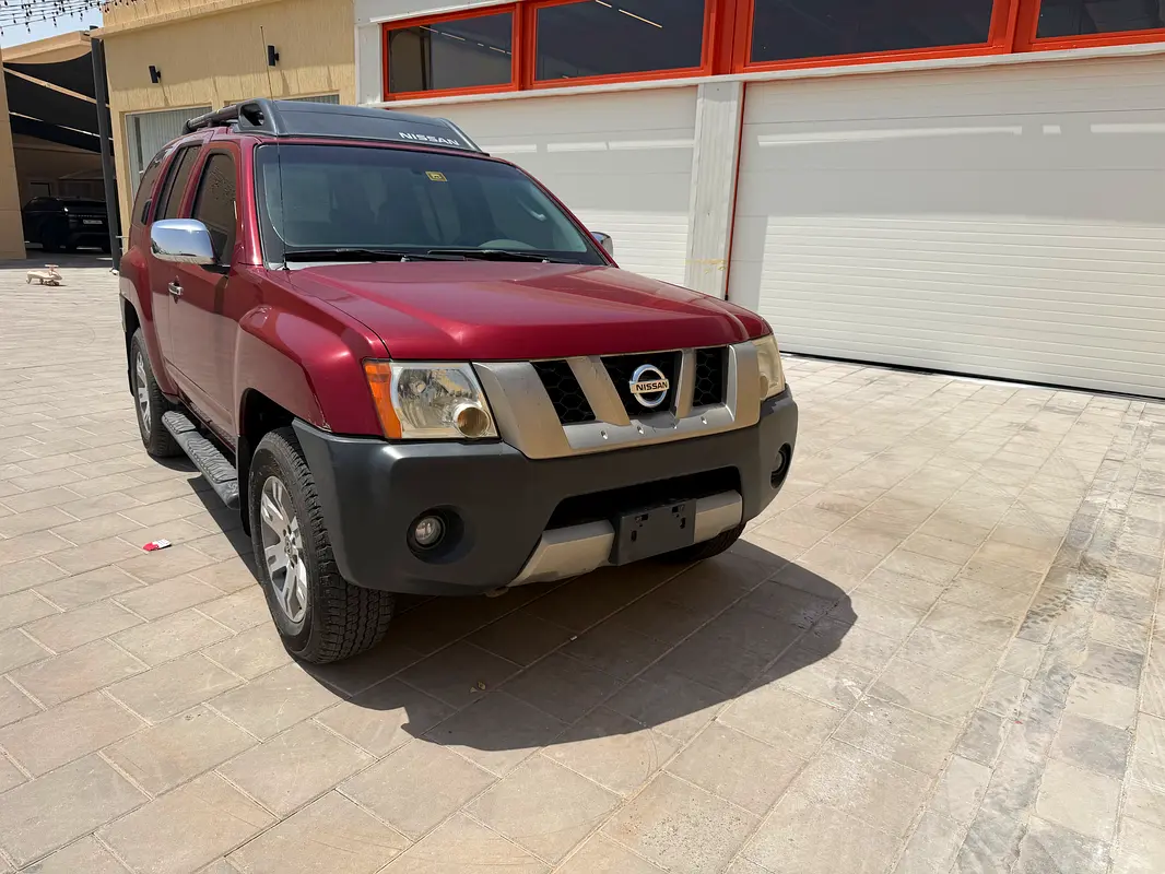 Nissan Xterra 2008 — photo 1 of 13