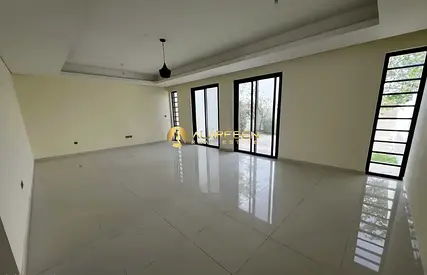 5BR + Maid | Prime Location Near the Community Market