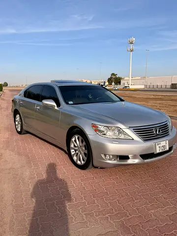 Lexus LS 460 2012 - American Specs - Excellent Condition