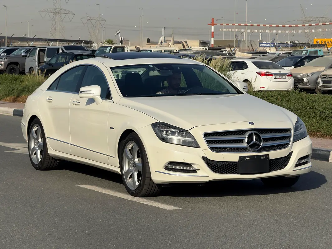 Mercedes-Benz CLS-Class 2011 — photo 1 of 17