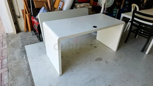 Office table