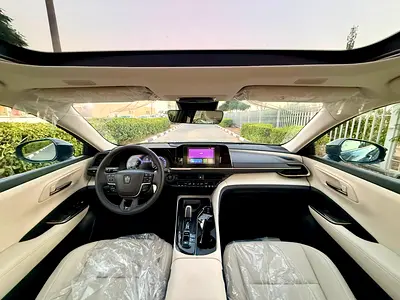 صورة 13 لـ 2026 Toyota CROWN