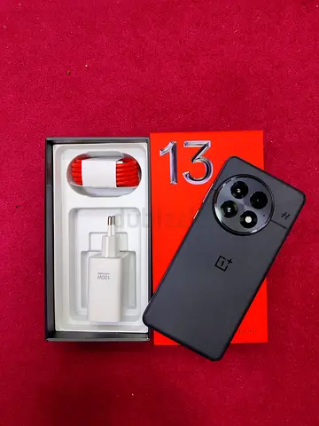 OnePlus 13 (Black) with 100W Charger and Original Cable - Good Condition