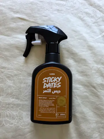 Lush Sticky Dates fragrance body spray