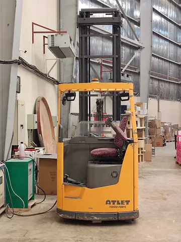 Atlet Forklift