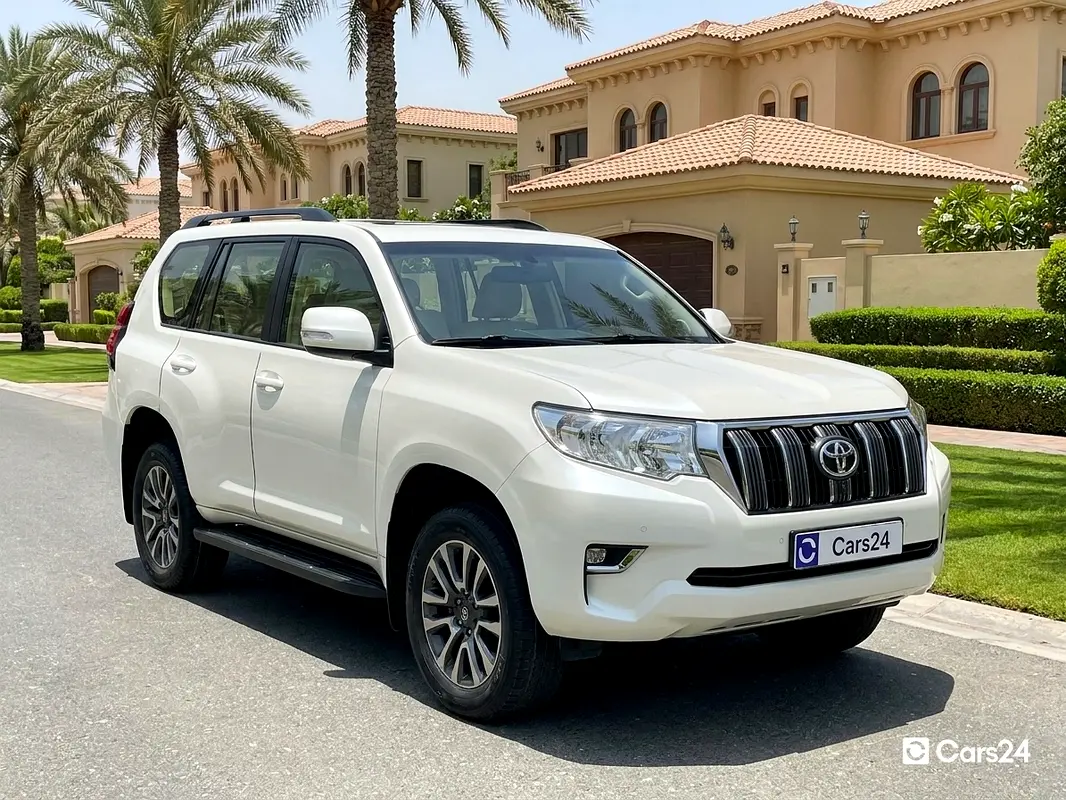 Toyota Prado 2022 — photo 1 of 13
