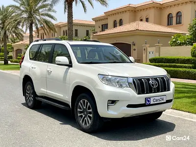 AED 2,128/m | 0 DP | Free 3 Months Warranty | Service History | TOYOTA LAND CRUISER PRADO 2022