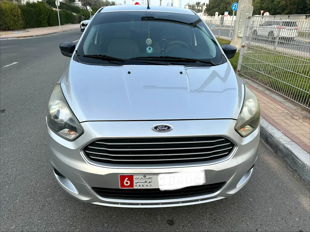 Ford Figo 2016 — photo 1 of 6