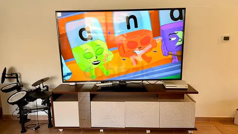 LG 75 Inch Smart TV
• Model: 75UN7180PVC
