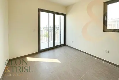 Single Row | 3 BHK Townhouse | close to Amenities
