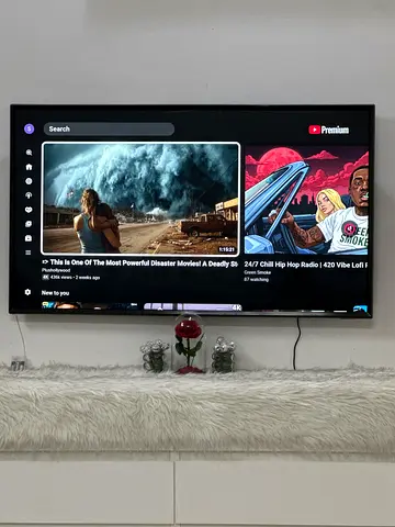 55 inch LED Smart TV in good working condition