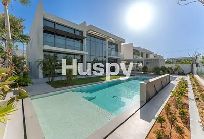 Fully Upgraded | Huge Layout | Corner Villa