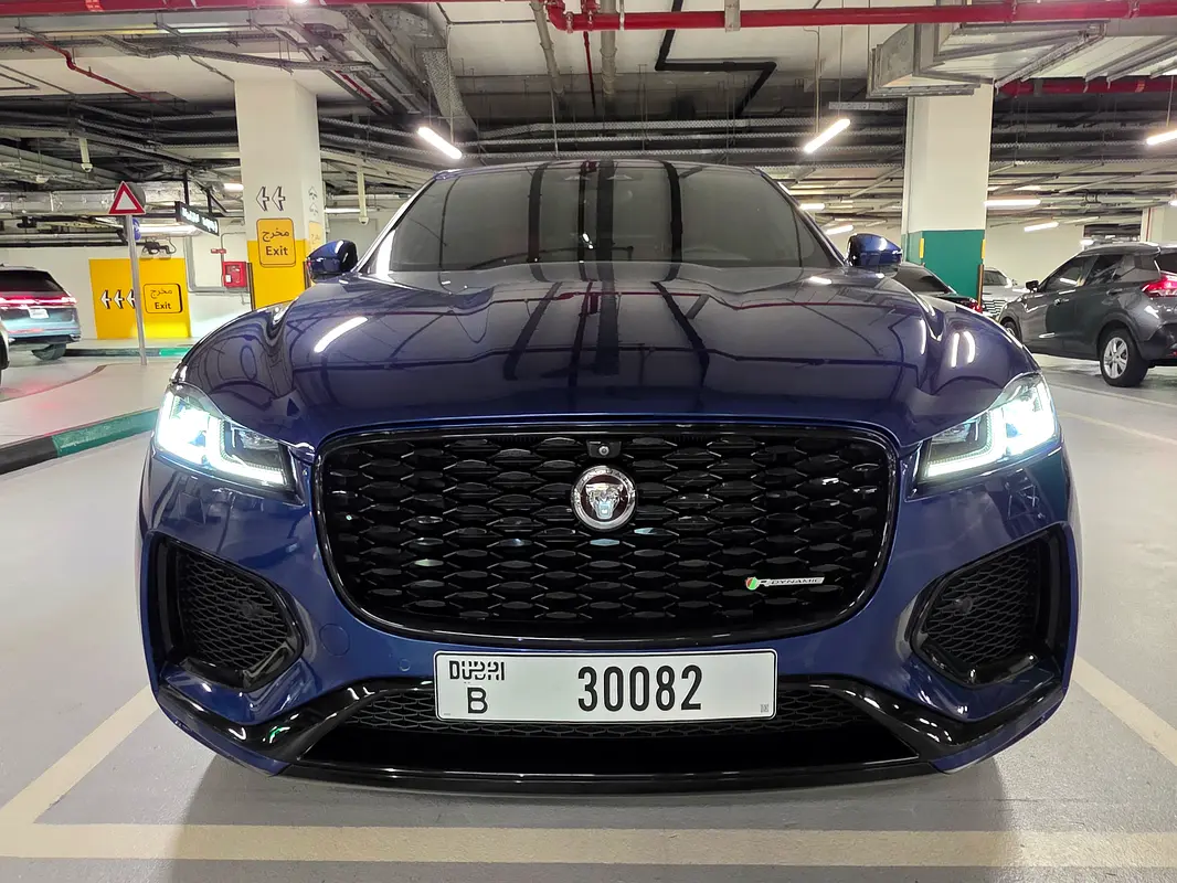 Jaguar F-Pace 2021 — photo 1 of 9