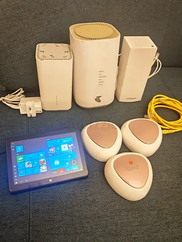 Routers for sale Oppo Linksys Dlink