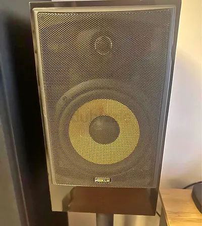 KLH Bookshelf Speaker ( Pair ) - Good Working Condition