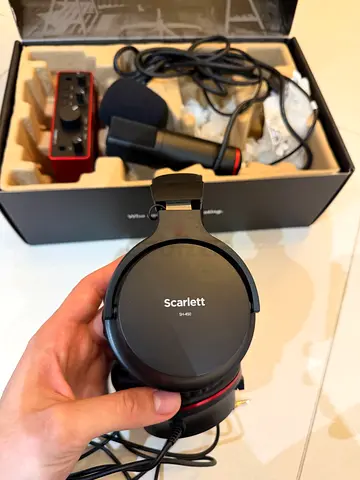 Scarlett Solo Studio
