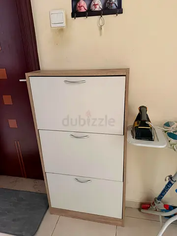 Slim 3-Tier Shoe Cabinet in White  Oak - Good Condition