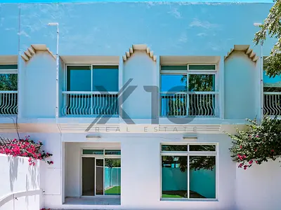 Renovated | Minutes from Beach | Free Sports Court