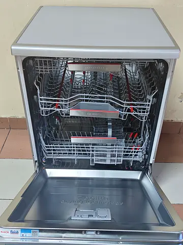 Bosch 8th series freestanding dishwasher – good working condition