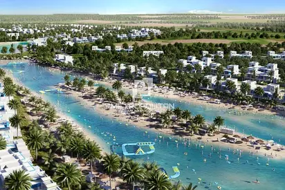 Prime Waterfront Address | Ideal Home & Investment