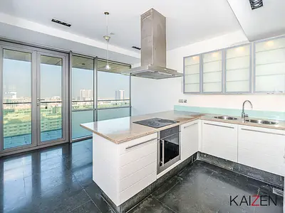Rare 3BR Duplex | Direct Mall & Metro Access