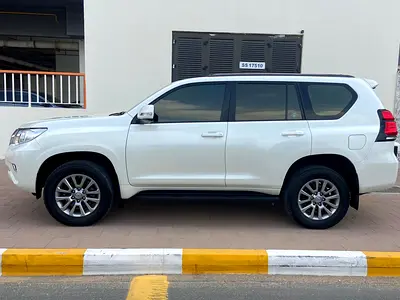 TOYOTA PRADO GXR V6 TOP OPTION IS IN VERY GOOD CONDITION