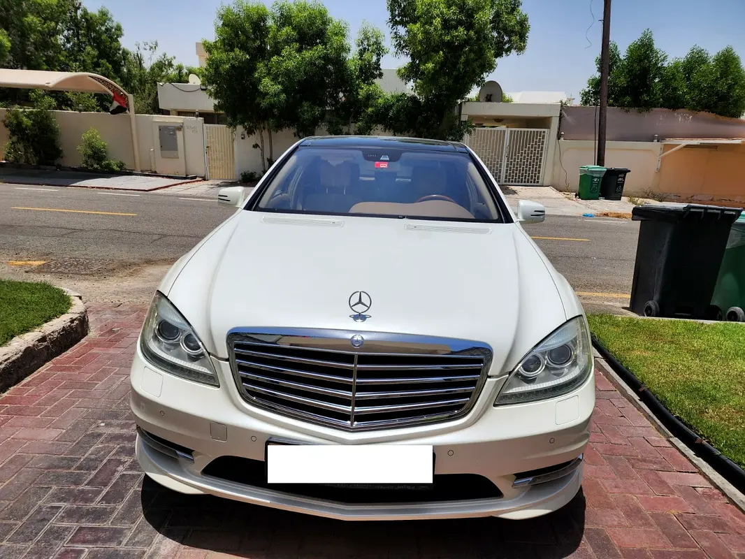 Mercedes-Benz S-Class 2012 — photo 1 of 8