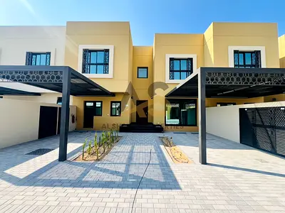Brand New 4BedRoom | 2 Majlis + 2 Kitchen | Ready To Move 4 Payment