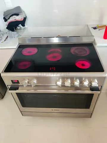 Bosch Series8 Electric Range Cooker Stove with oven 90x60Cm Glass Ceramic Hob HCB738357M