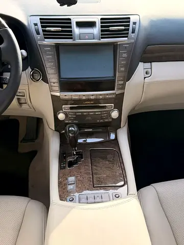 2012 Lexus LS-SERIES thumbnail 16